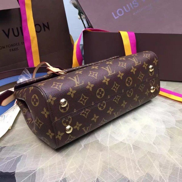 Louis Vuitton - Cluny mm Bag - Monogram - Women - Luxury