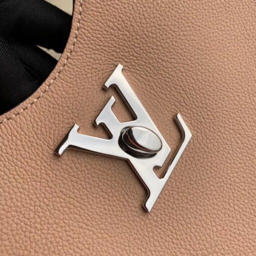Replica Louis Vuitton Beige Lockme Hobo Shoulder Bag M44330 BLV739 5