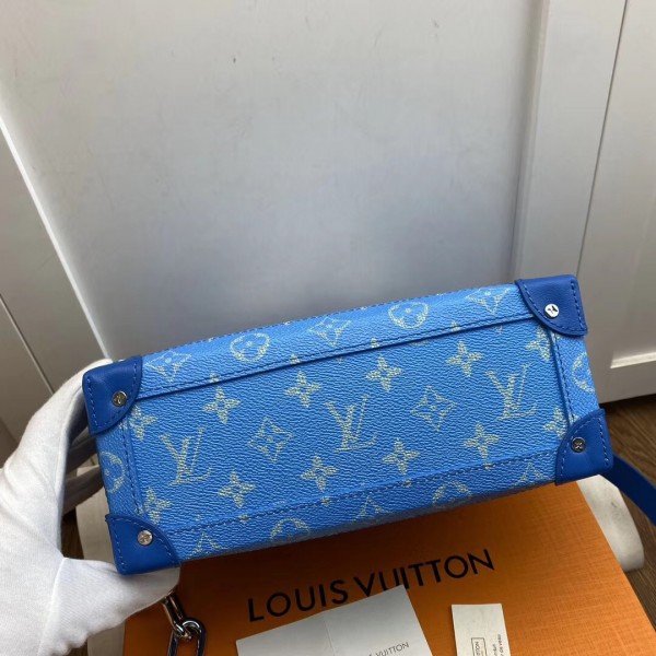 Louis Vuitton Blue Monogram Clouds Soft Trunk Wallet Cloth ref
