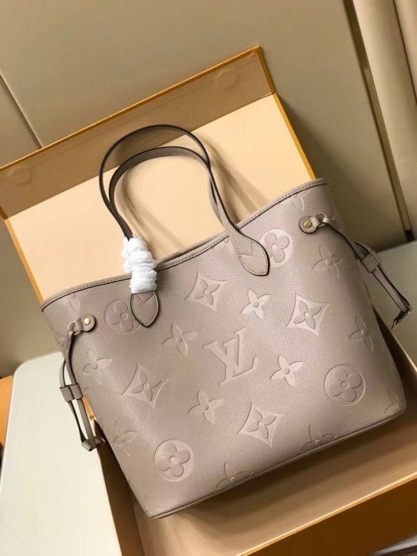 Replica Louis Vuitton NEVERFULL MM Bag LV CREME M46039 BLV1137 for Sale