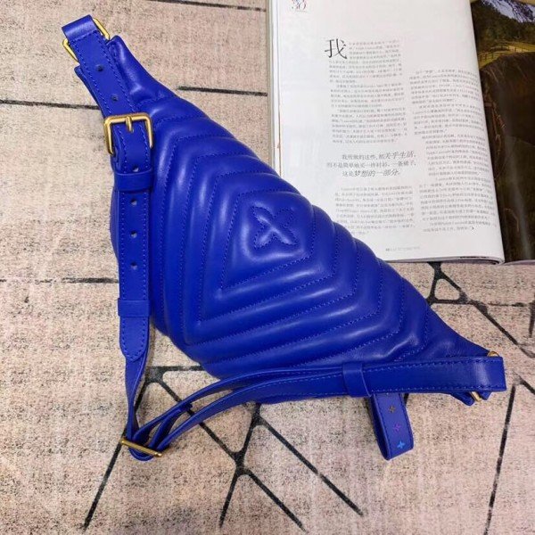 Replica Louis Vuitton Bleu Porcelaine New Wave Bumbag M55331