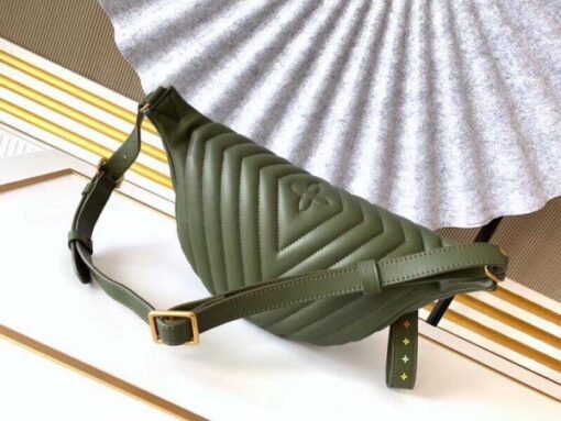 Replica Louis Vuitton Khaki New Wave Bum Bag M55528 BLV634 4