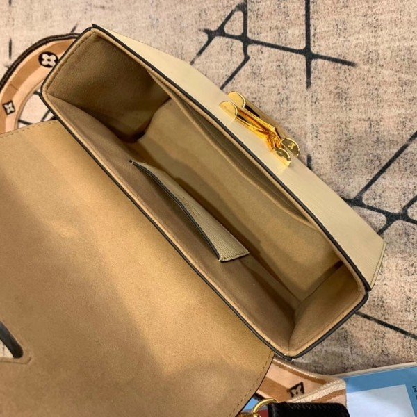 Replica Louis Vuitton Twist Strap Mm Bag Epi Leather M55677