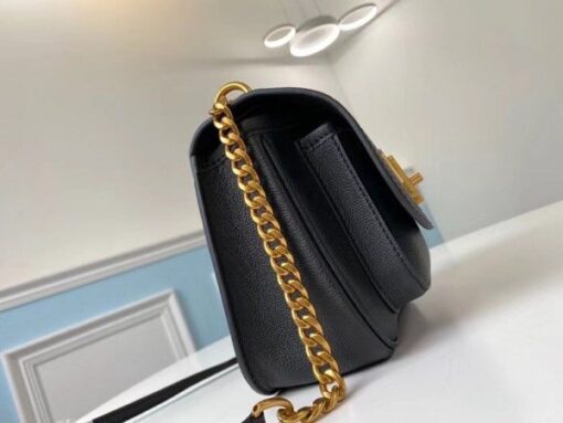 Replica Louis Vuitton Lockme Chain PM Bag In Green Leather M57073 BLV684 4