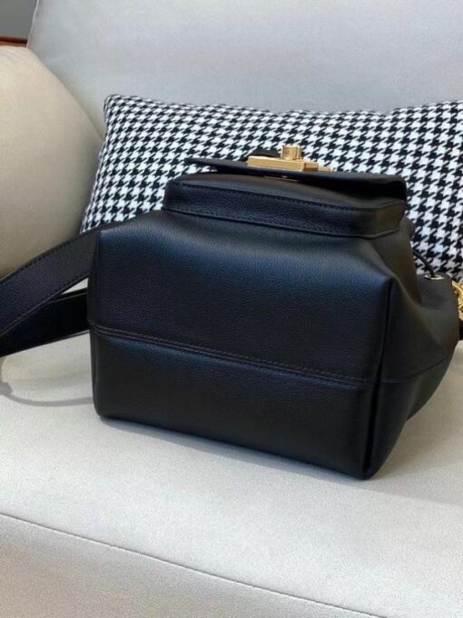 Replica Louis Vuitton Black Lockme Bucket Bag M57687 BLV718 7