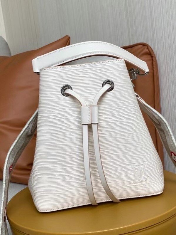 Replica Louis Vuitton NeoNoe MM Bag Monogram Empreinte Leather M45808