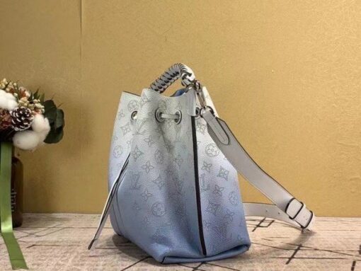 Replica Louis Vuitton Muria Bag Gradient Blue Mahina Leather M57853 BLV245 3