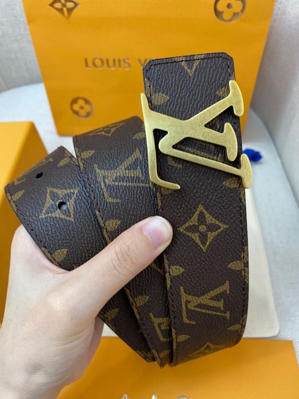 Louis Vuitton LV 40MM Shape Belt w/ Tags - Size 38