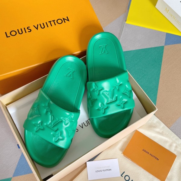 Louis Vuitton Blue Waterfront LV Monogram Slides UK 8.5 | 9.5