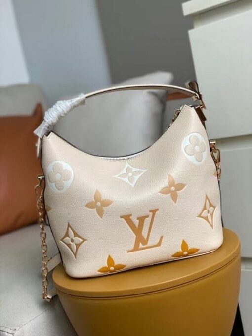 Replica Louis Vuitton Marshmallow Hobo Bag By The Pool M45698 3