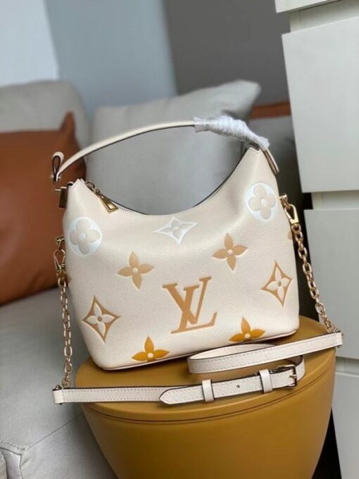 Replica Louis Vuitton Marshmallow Hobo Bag By The Pool M45698 8