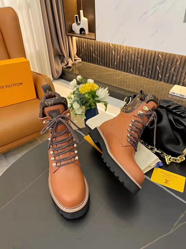 Replica Louis Vuitton Territory Flat Ranger Boots In Brown
