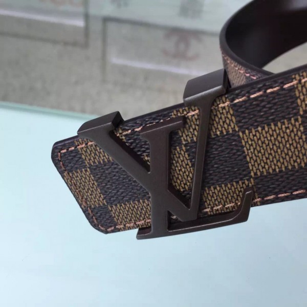 Shop Louis Vuitton DAMIER AZUR Lv Initials 40 Mm Reversible Belt by Milanoo