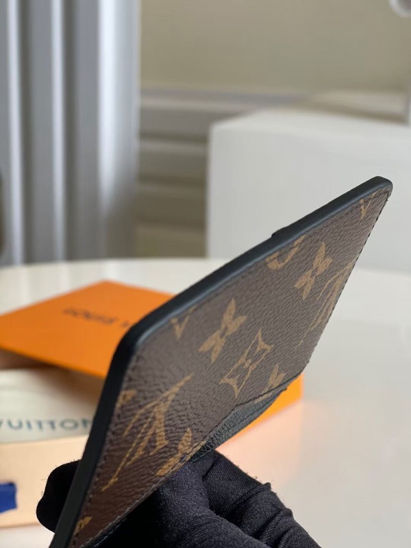 Replica Louis Vuitton Multi Card Holder Trunk Monogram Eclipse M80556