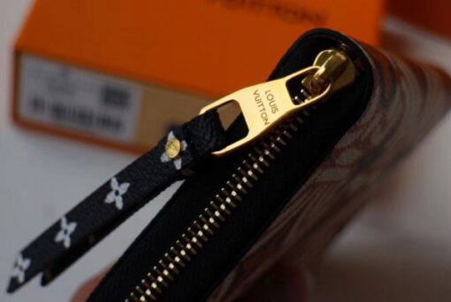 Replica Louis Vuitton LV Crafty Zippy Wallet M69437 3