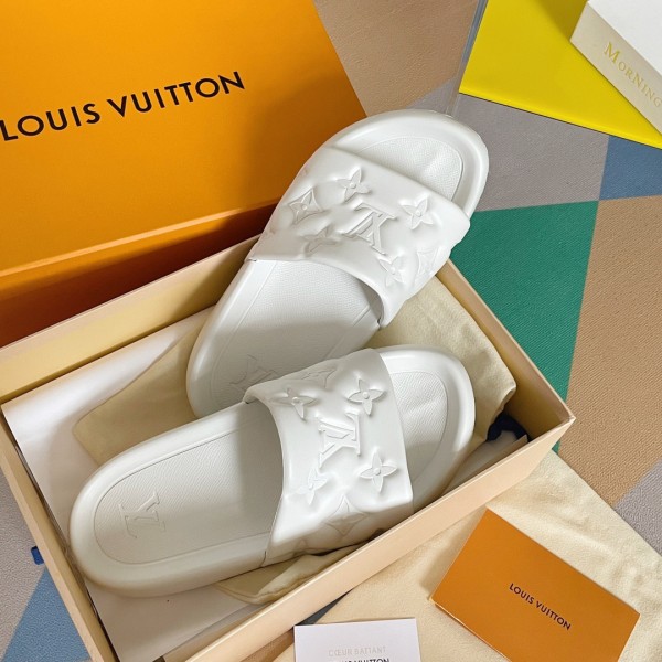 Louis Vuitton LV Waterfront Mule Slide Sandals, Men's Fashion