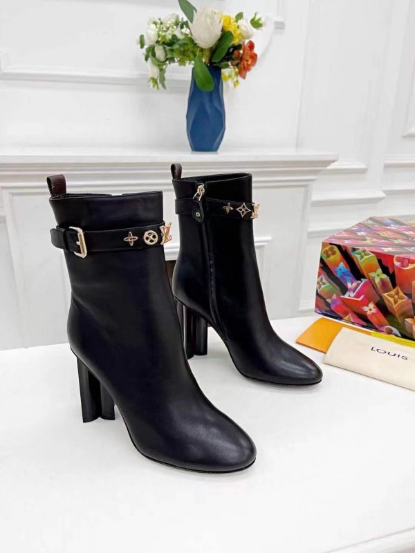 Louis Vuitton silhouette ankle boots