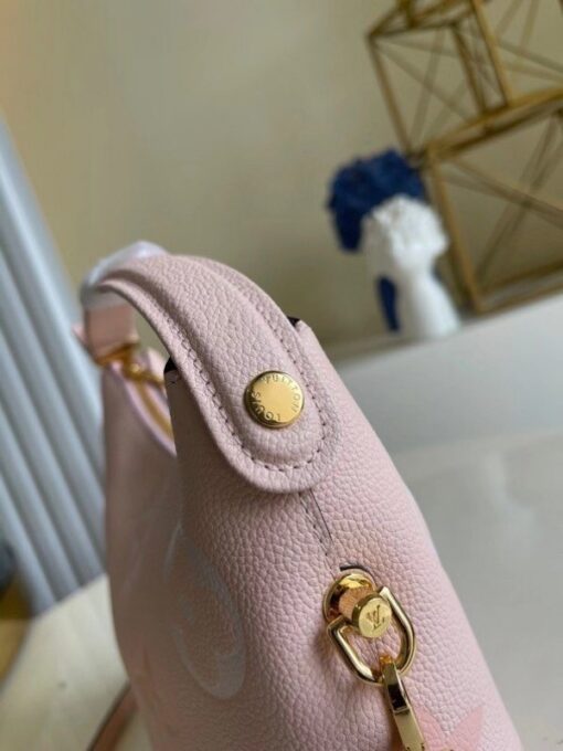 Replica Louis Vuitton Marshmallow Hobo Bag By The Pool M45697 7