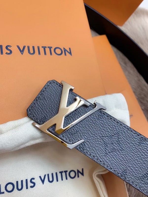Replica Louis Vuitton LV Initiales 40MM Reversible Belt Monogram Eclipse  M0285V for Sale