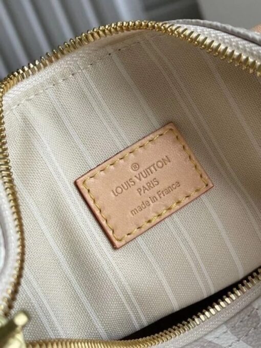 Replica Louis Vuitton Speedy Bandouli??re 25 Bag Monogram Giant M45722 4