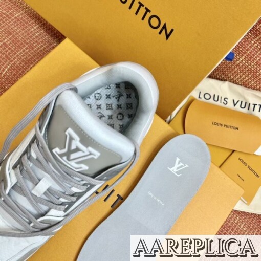 Replica Louis Vuitton LV Trainer Sneakers In White/Grey Leather 4