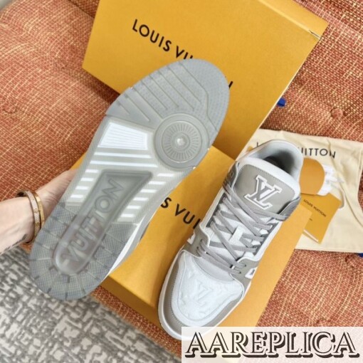 Replica Louis Vuitton LV Trainer Sneakers In White/Grey Leather 7