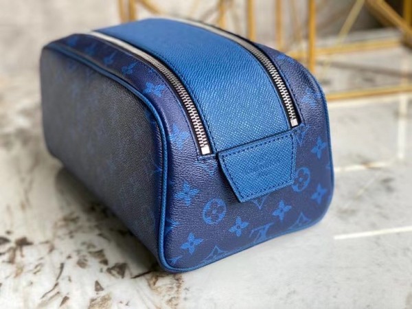 Used Louis Vuitton Damier Graphite Dopp Kit Toiletry Bag