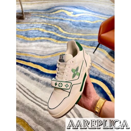 Replica Louis Vuitton LV Trainer Sneakers In Green/White Leather 5