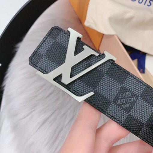 Replica Louis Vuitton LV Initiales 40MM Reversible Belt Damier Graphite M0213Q 4