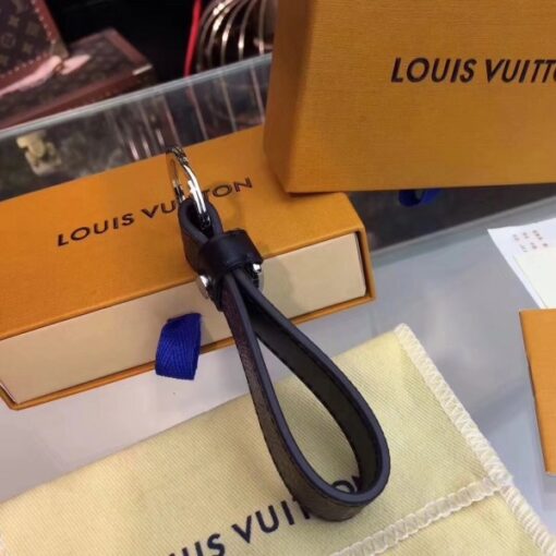 Replica Louis Vuitton LV Dragonne Key Holder Monogram Canvas M62709 5