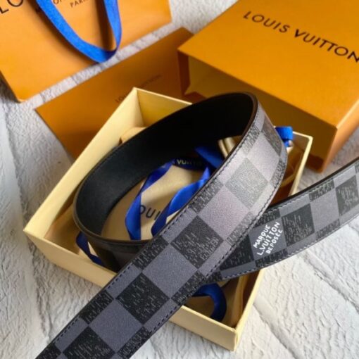 Replica Louis Vuitton LV Initials 40MM Reversible Belt Damier Graphite MP314V 2
