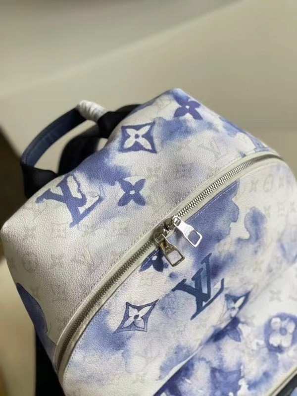Louis Vuitton Discovery Backpack PM Monogram Watercolor Blue pour