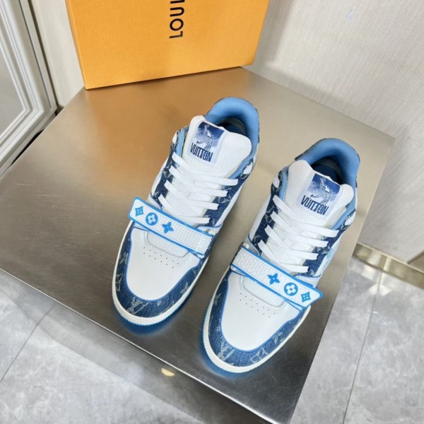 Replica Louis Vuitton LV Trainer Sneakers In Transparent Material