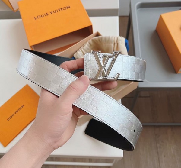 Louis Vuitton LV Pyramide Glitter Reversible Belt