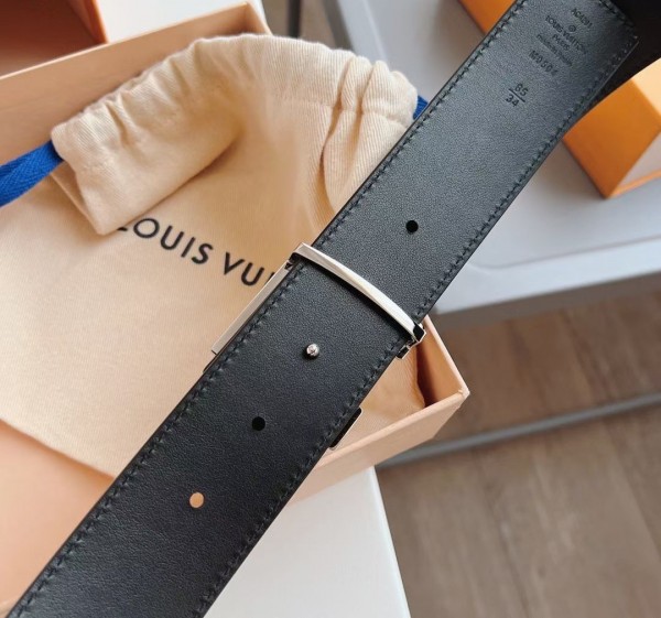 Replica Louis Vuitton LV Pyramide Glitter 40MM Belt Damier Leather
