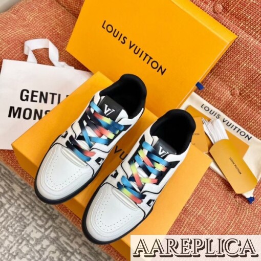 Replica Louis Vuitton White/Black LV Trainer Sneakers with #54 5