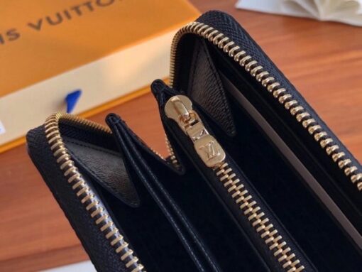 Replica Louis Vuitton Game On Zippy Wallet M80323 7