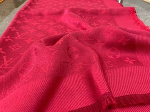 Replica Louis Vuitton Red Monogram Shawl M72237 3
