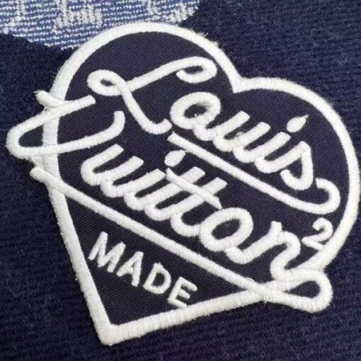 Replica Louis Vuitton Monogram Drip Scarf MP3255 7
