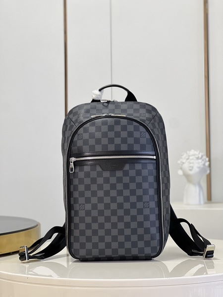 Pre-owned Louis Vuitton Michael Backpack Nv2 Black