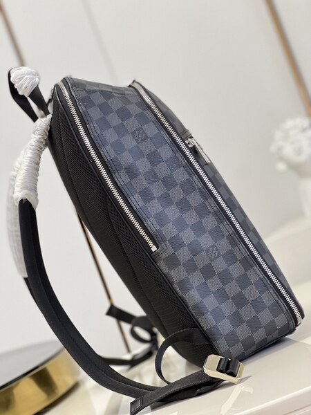 Shop Louis Vuitton DAMIER GRAPHITE Michael Backpack Nv2 (N45279) by  luxurysuite