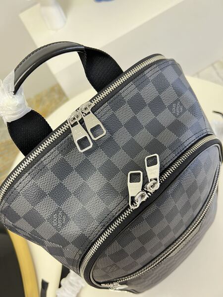 Shop Louis Vuitton Michael backpack nv2 (N45287) by design◇base