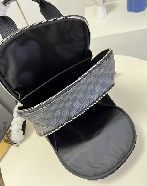 LOUIS VUITTON MICHAEL BACKPACK NV2 EMBOSSED