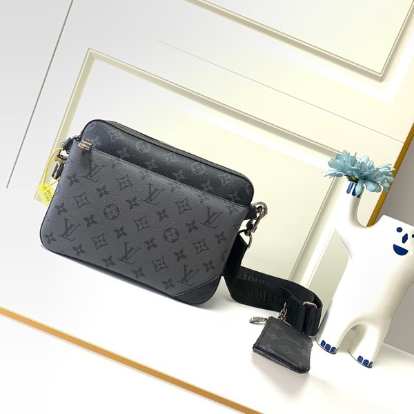 Replica Louis Vuitton Trio Messenger Bag LV M46266 for Sale