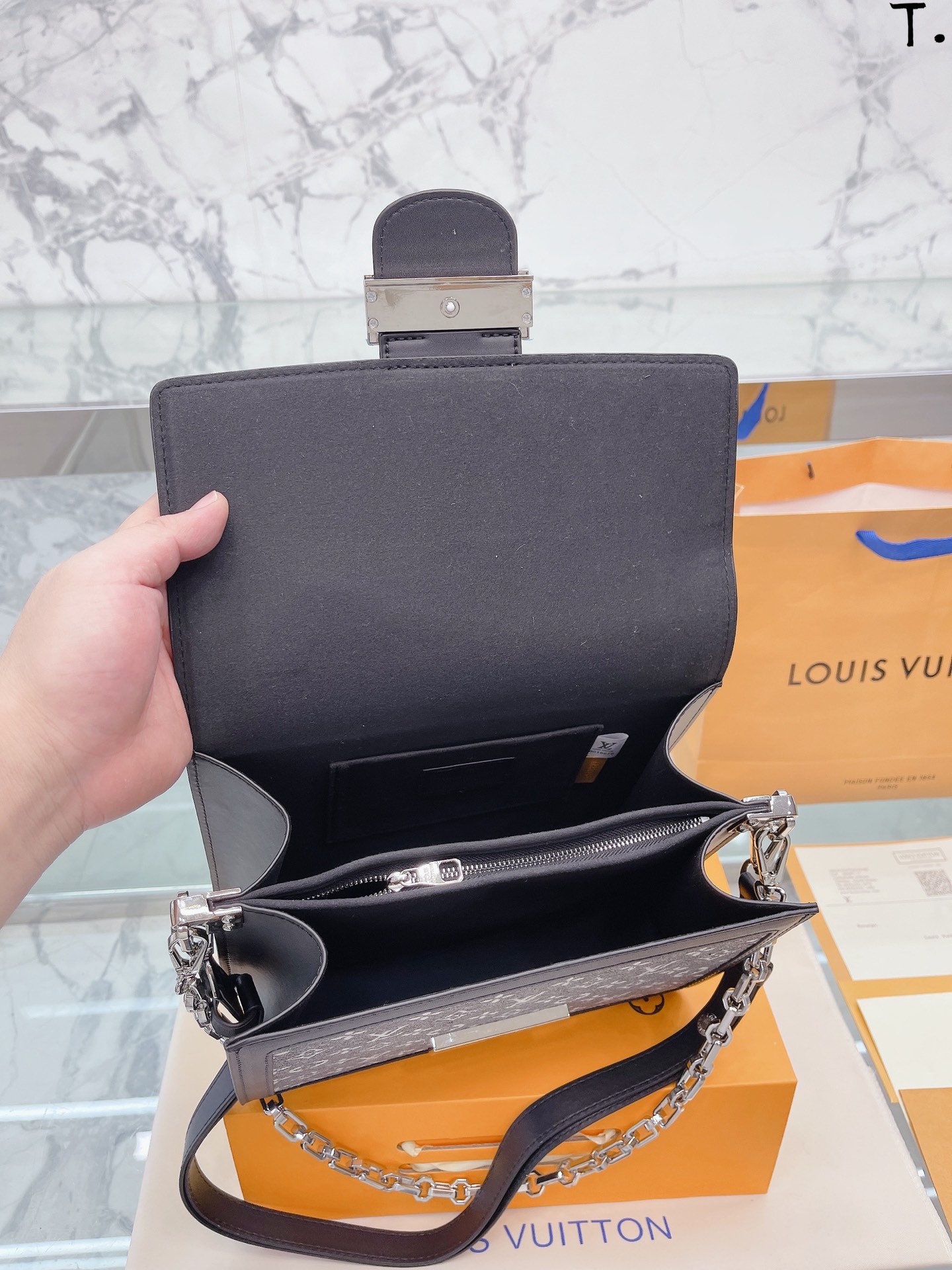 Replica Louis Vuitton LOOP Bag Monogram Jacquard Denim M21752 for