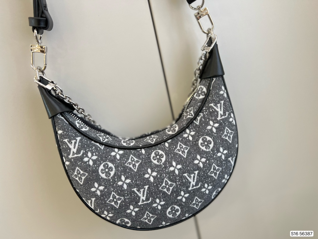 Replica Louis Vuitton LOOP Bag Monogram Jacquard Denim M21752 8