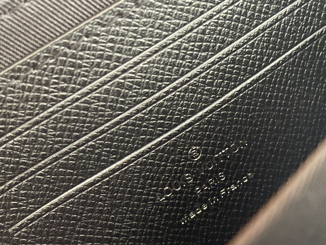 Shop Louis Vuitton 2024 SS Alpha Wearable Wallet (M81260) by