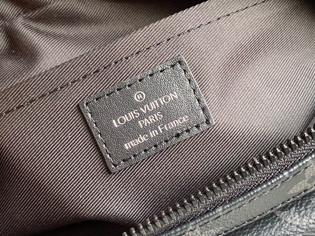 Louis Vuitton Monogram Taurillon Pochette Steamer Clutch Bag