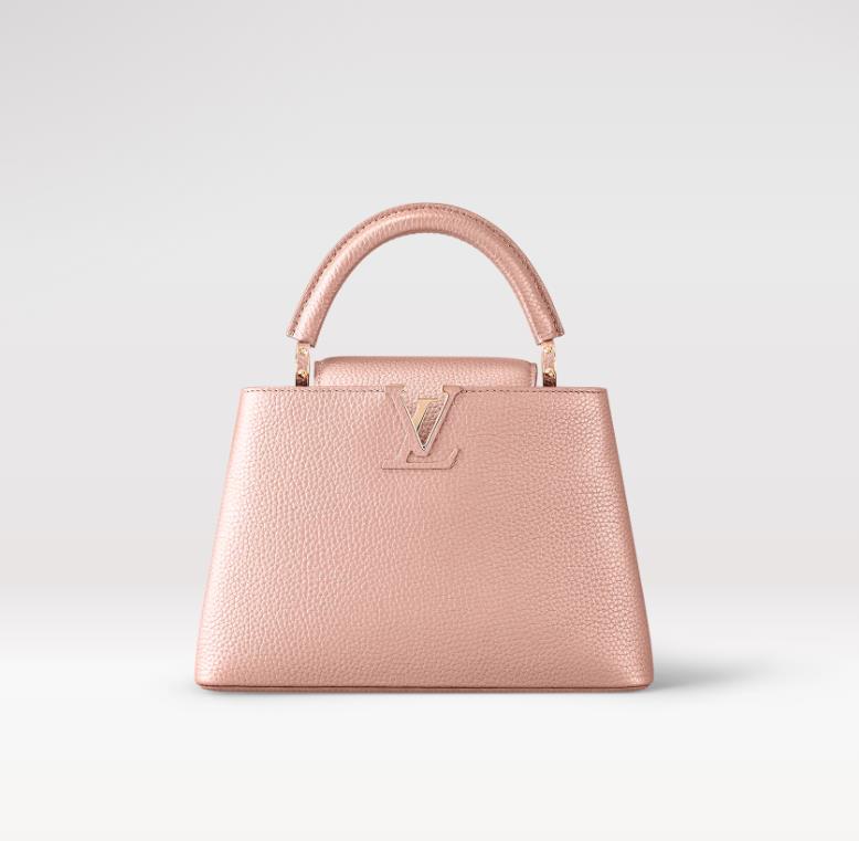Pre-Owned Louis Vuitton Handbag Capucines MM Pink Taurillon
