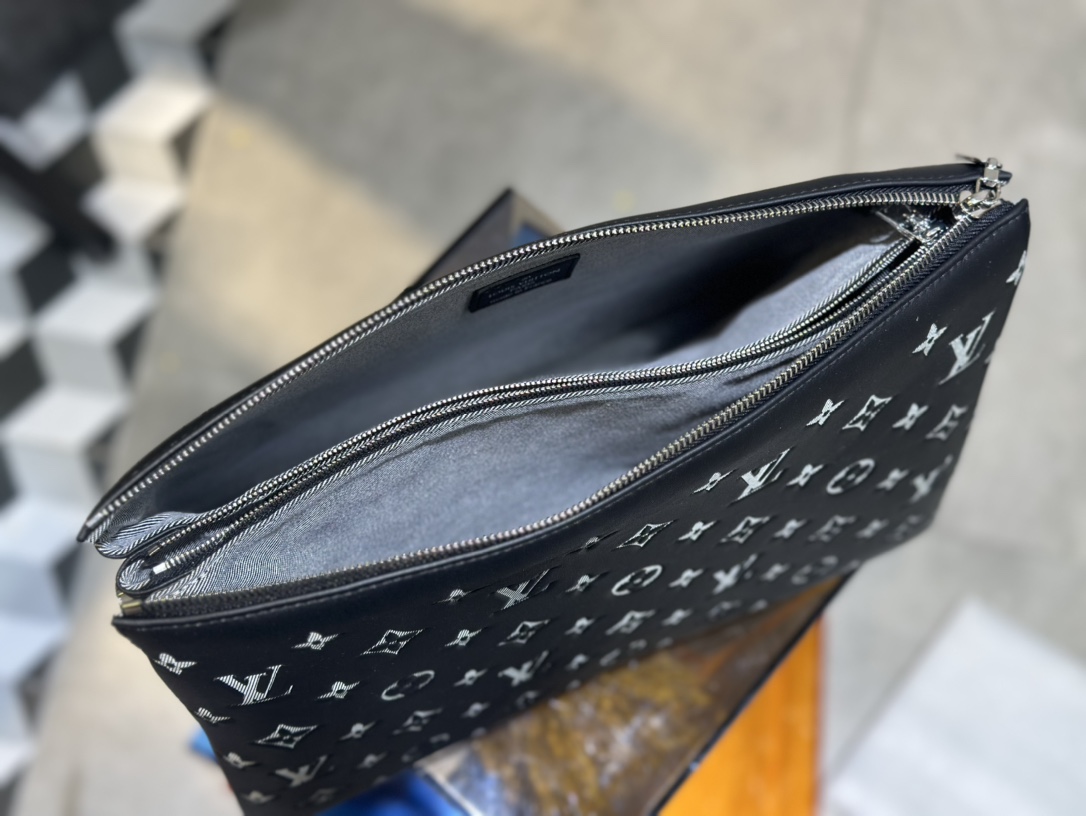 Replica Louis Vuitton Coussin MM LV Bag Black / Gray M21661 for